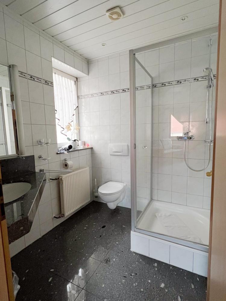 Gasthof Zum Goldenen Schiff - Lehm, Stil & Altstadtflair マルクトブライト エクステリア 写真